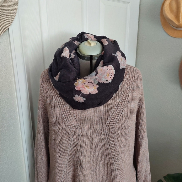 Loft infinity scarf - Picture 2 of 6